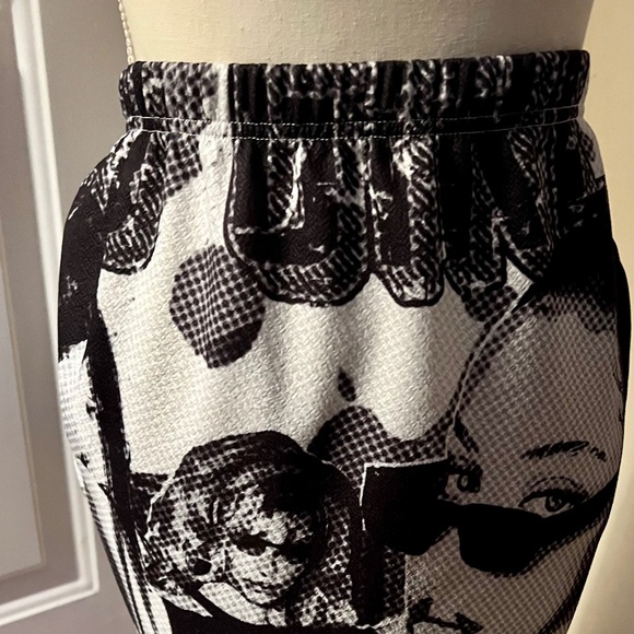 Shein bodycon graphic, pop culture pencil skirt 4x - Picture 1 of 2